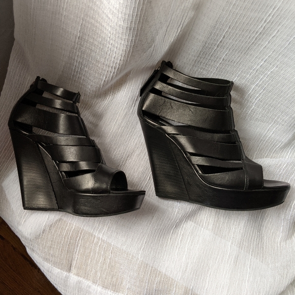 Wedge Sandals - Picture 6 of 12